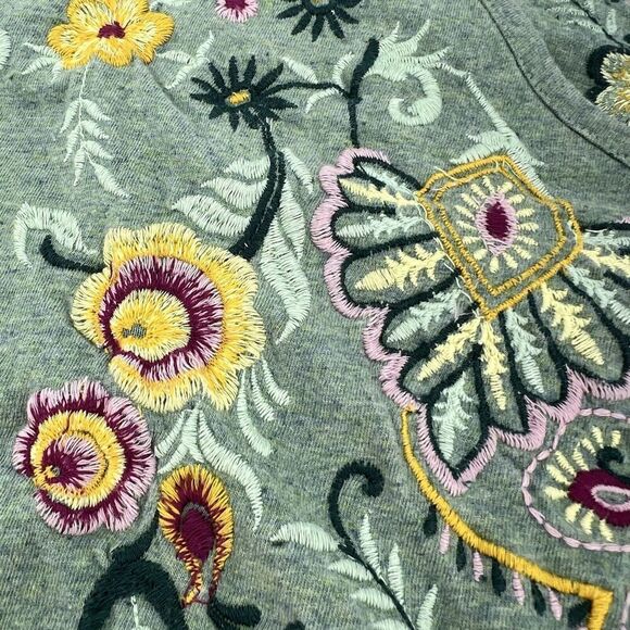 Soft Surroundings Green Floral Embroidered Blouse Size Medium - Picture 4 of 6